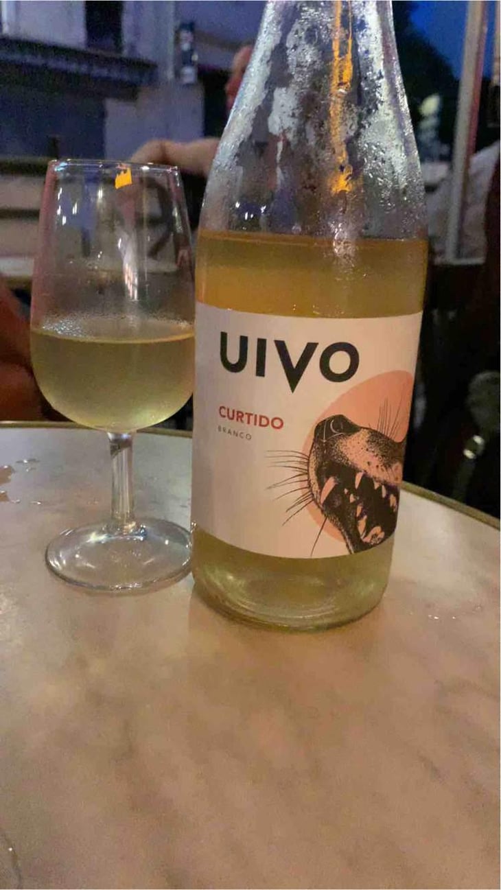 Uivo Curtido - Folias de Baco - Tiago Sampaio 