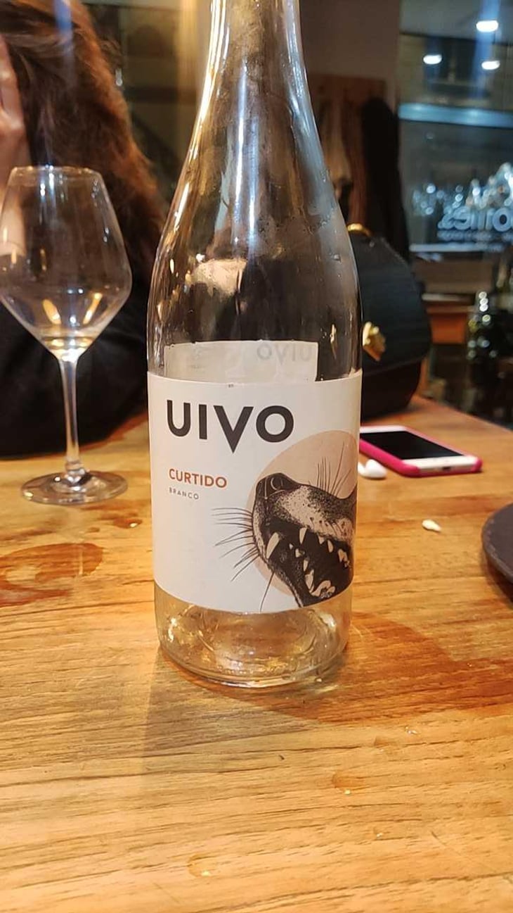 Uivo Curtido - Folias de Baco - Tiago Sampaio 