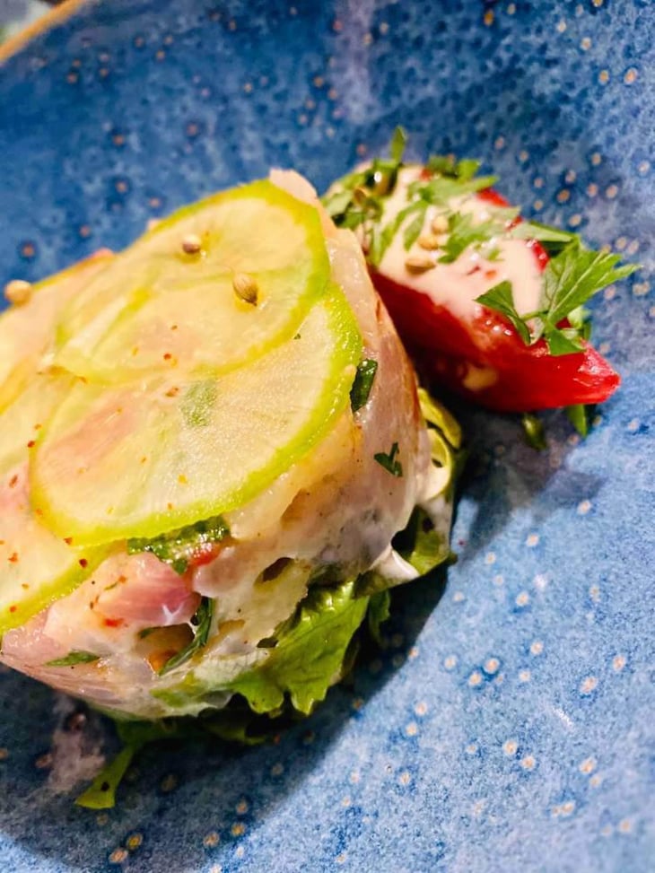 Tartare De Bar De Ligne , Radis Green Méat - Les Bouchons - 298167
