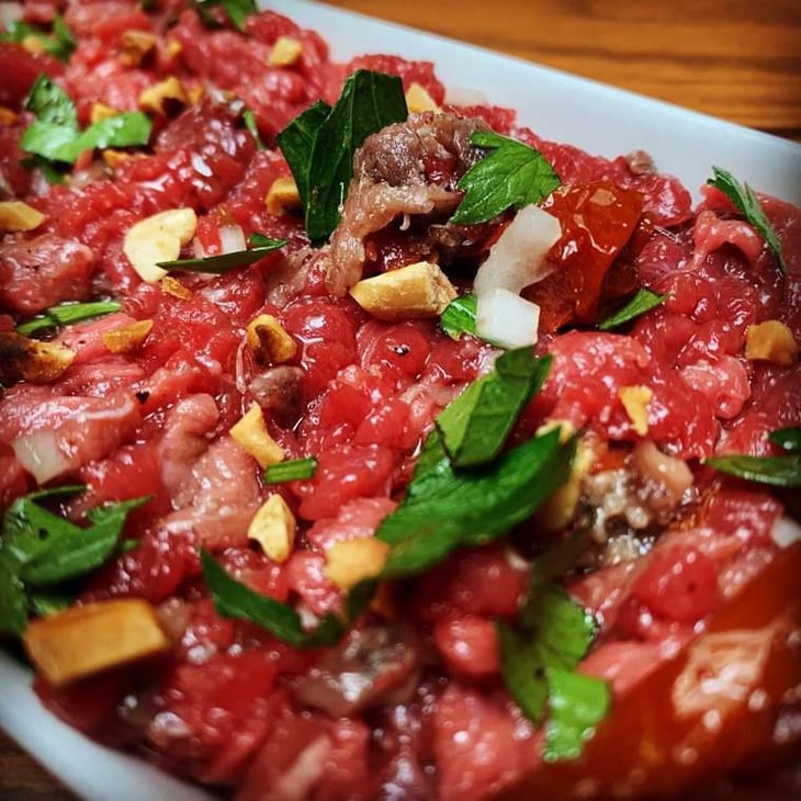 Tartare De Bœuf Au Couteau, Anchois, Sesame. - Dix Visions de la Joie - 291500