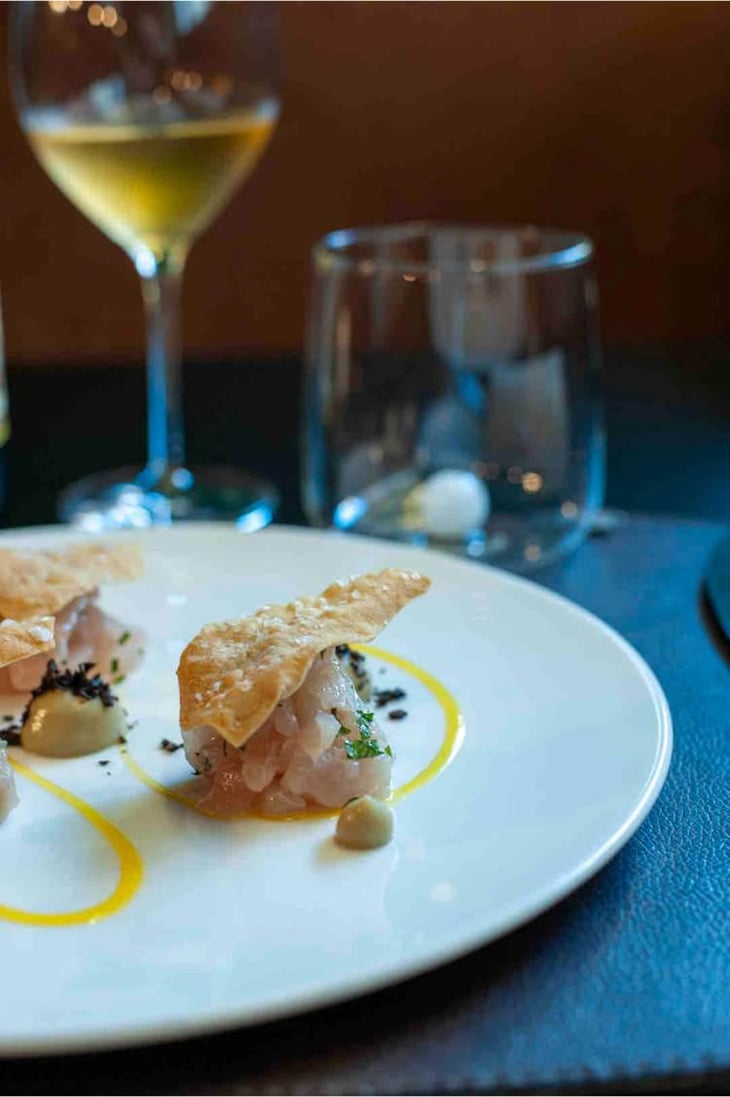 Tartare Di Cernia, Menta, Melanzane E Frutto Della Passione. - Sestante Osteria di Mare - 529821