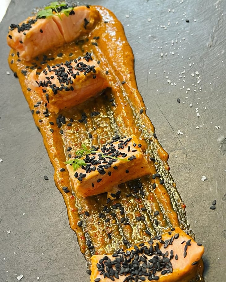 Tataki De Saumon Sauce Chimichurri - Le Goût des Autres - 809003