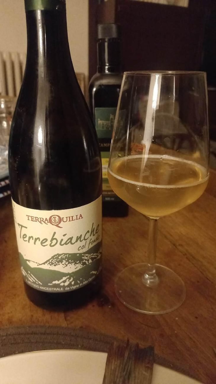 Terrebianche col fondo - TerraQuilia Società Agricola S.S. - Romano & Giorgia Mattioli 