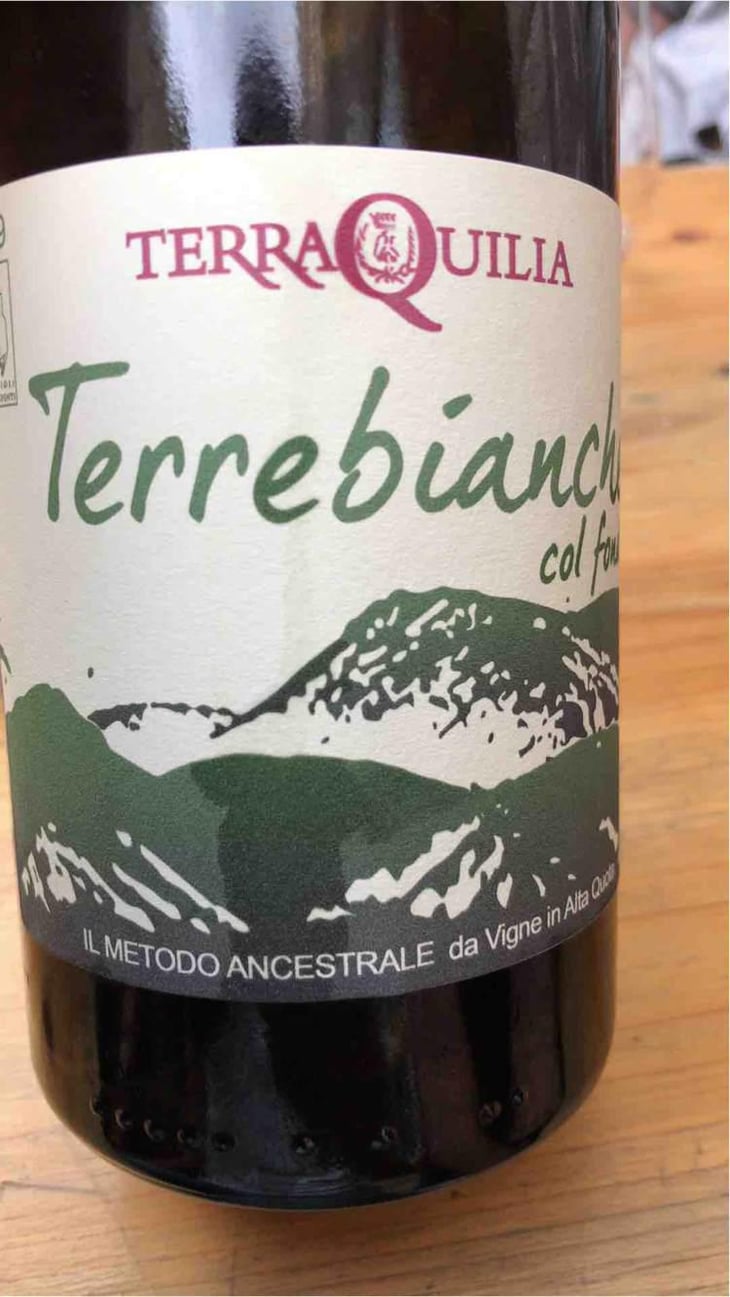 Terrebianche col fondo - TerraQuilia Società Agricola S.S. - Romano & Giorgia Mattioli 