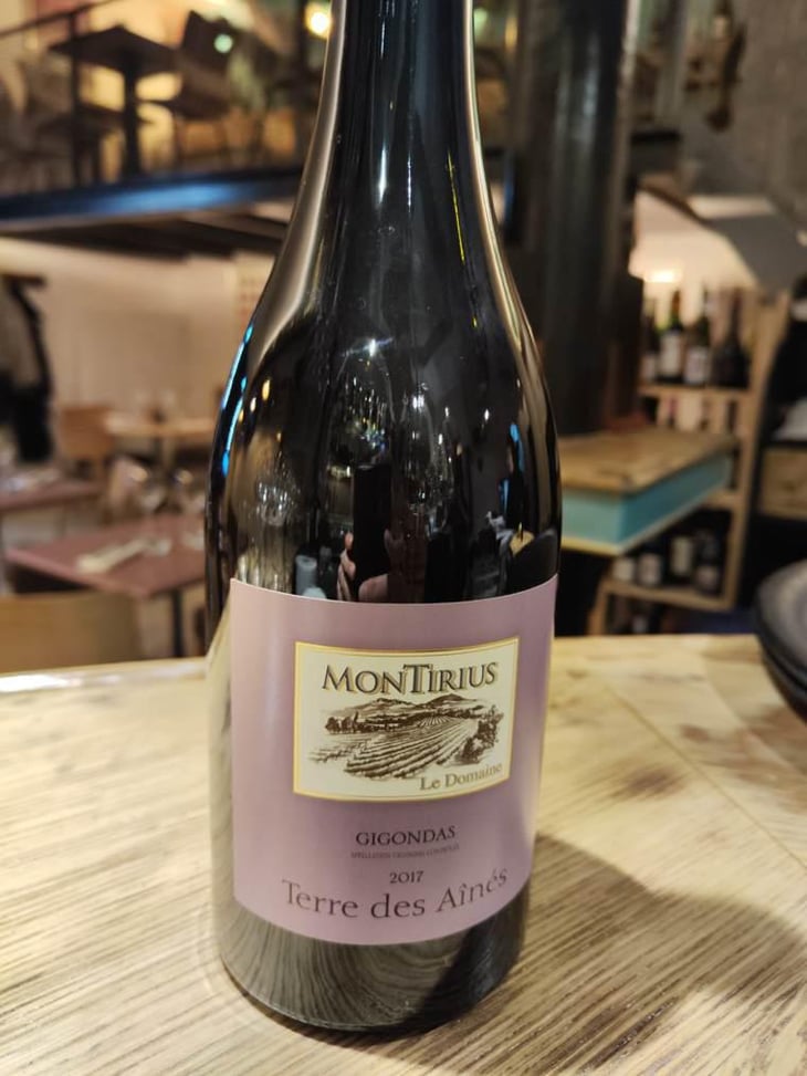 Terres des Aînés - Domaine Montirius - Justine, Manon, Christine & Eric Saurel 