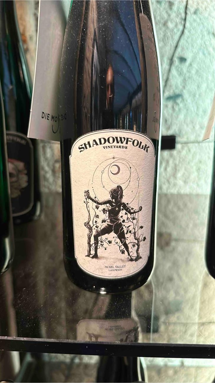 The dark side of aurora - Weingut Weiser-Künstler - Konstantin Weiser und Alexandra Künstler 