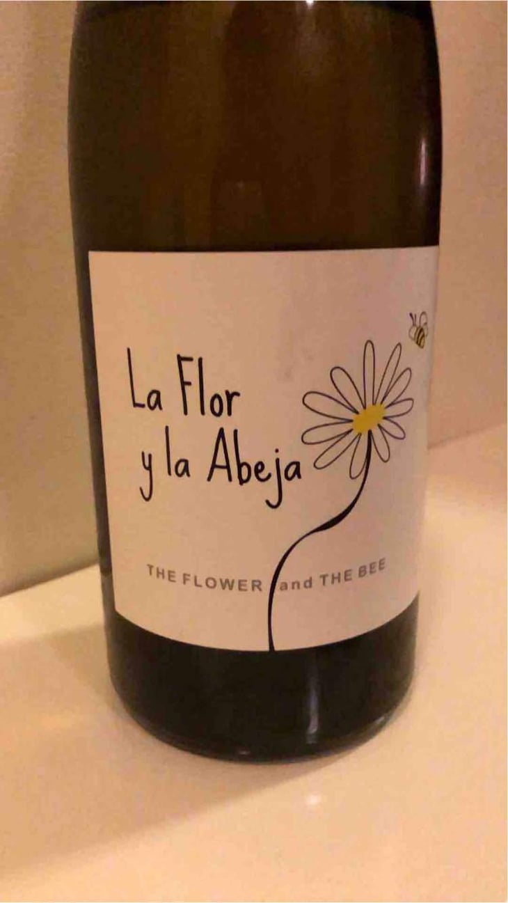 The Flower and the Bee Sousón - Coto de Gomariz - Ricardo Carreiro 