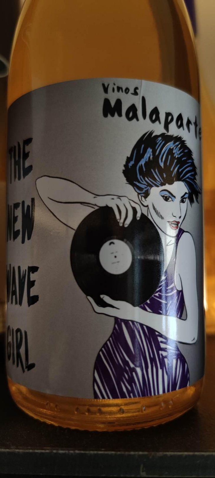 The New Wave Girl - Vinos Malaparte - Elisa De Frutos & Ruben Salamanca 
