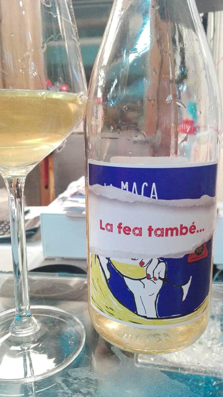 La Fea També - Les Cantarelles - Nuria Renom Suárez 