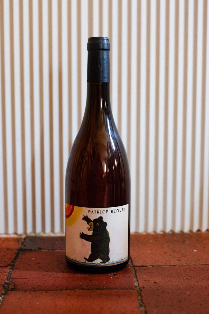 Three Views of a Secret - Domaine Hughes-Beguet - Caroline & Patrice Hughes Béguet -2019