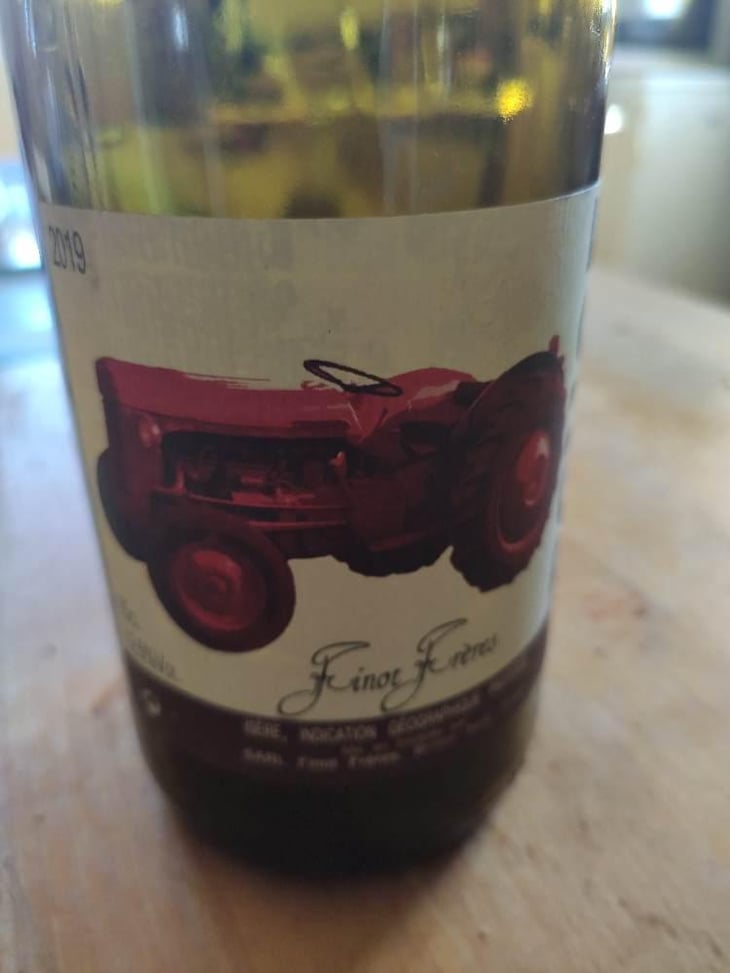 Tracteur Rouge - Domaine Finot - Thomas Finot 