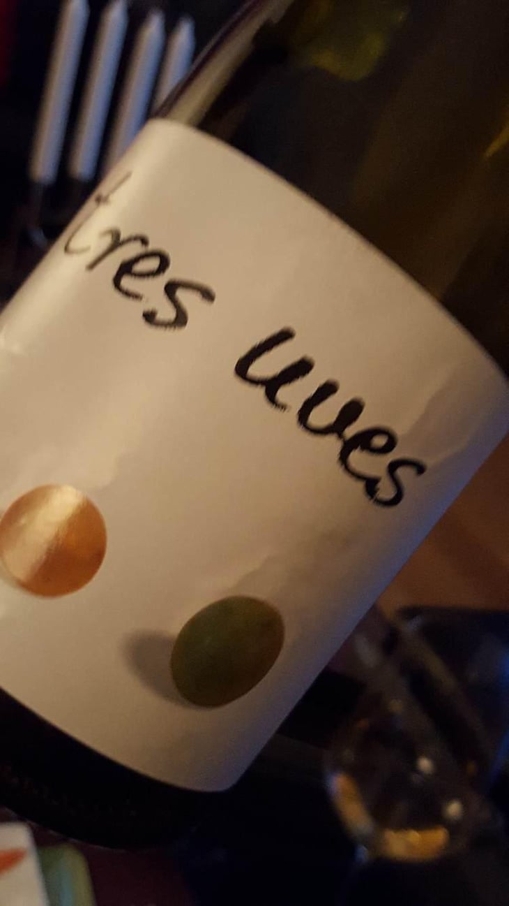Tres Uves - Barranco Oscuro - Manuel & Lorenzo Valenzuela 