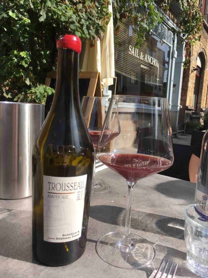 Trousseau Amphore - Domaine André & Mireille Tissot - Bénédicte & Stéphane Tissot 