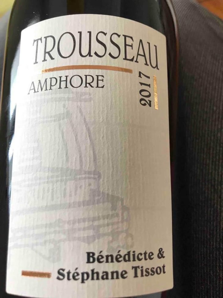Trousseau Amphore - Domaine André & Mireille Tissot - Bénédicte & Stéphane Tissot 