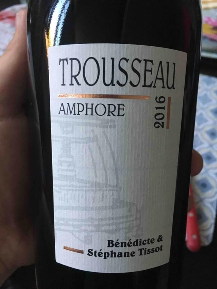 Trousseau Amphore - Domaine André & Mireille Tissot - Bénédicte & Stéphane Tissot 