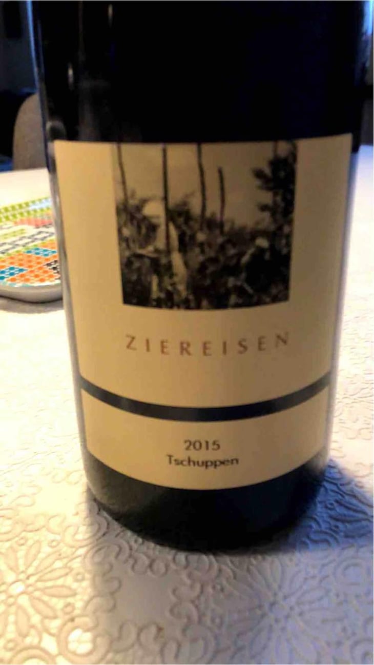 Tschuppen - Weingut Ziereisen - Hanspeter, Edeltraud, Ida & Johann Ziereisen 