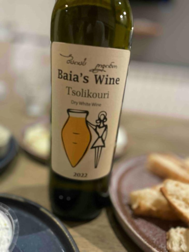 Tsolikouri - Baia's Wine - Gvantsa ,Giorgi & Baia Abuladze 