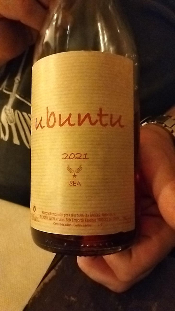 UBUNTU - Emporda - María J. Polanco & Guy Jones 