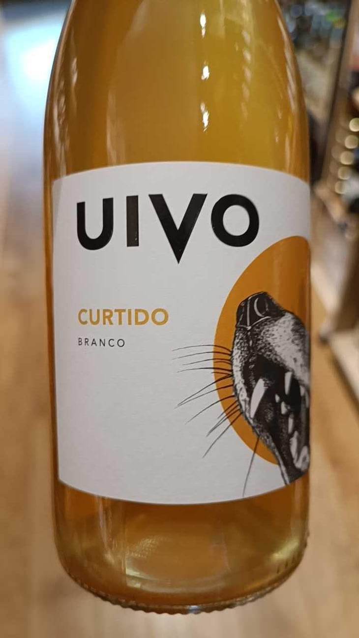 Uivo Curtido - Folias de Baco - Tiago Sampaio 