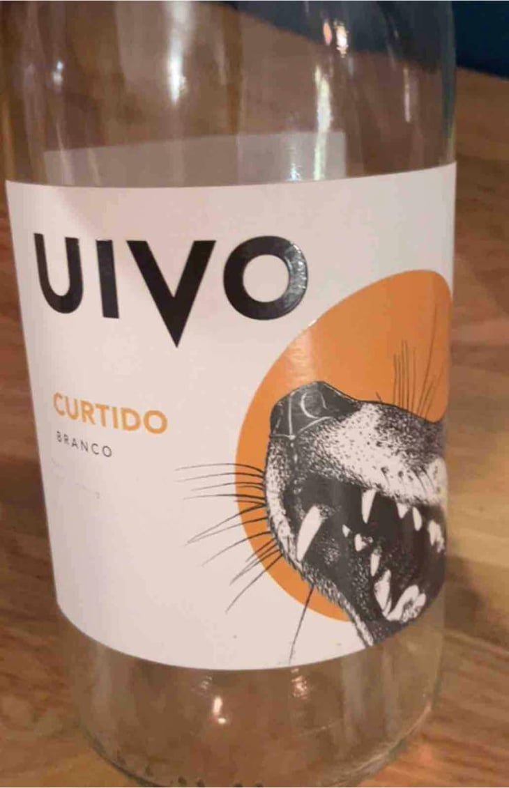 Uivo Curtido - Folias de Baco - Tiago Sampaio 