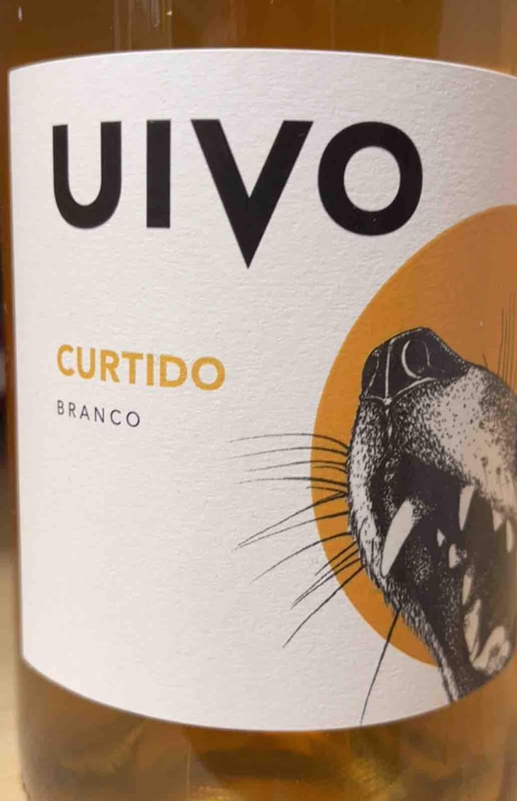 Uivo Curtido - Folias de Baco - Tiago Sampaio 