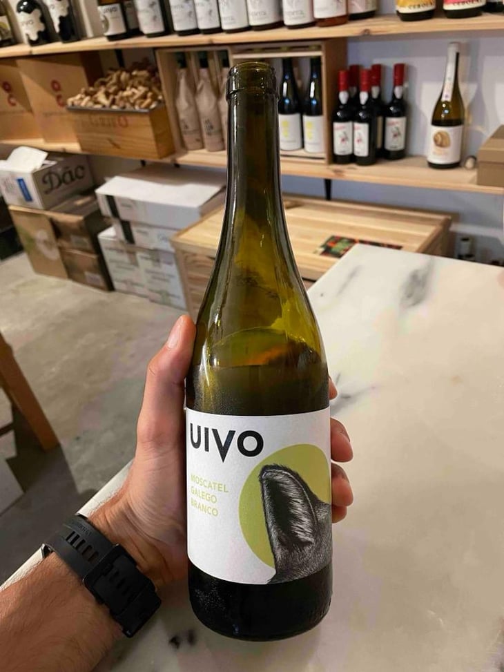 Uivo Moscatel Galego Branco - Folias de Baco - Tiago Sampaio -2022