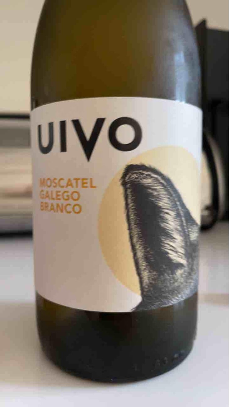 Uivo Moscatel Galego Branco - Folias de Baco - Tiago Sampaio -2022