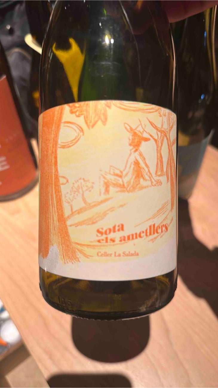 Sota els Ametllers - Celler La Salada - Toni Carbó 