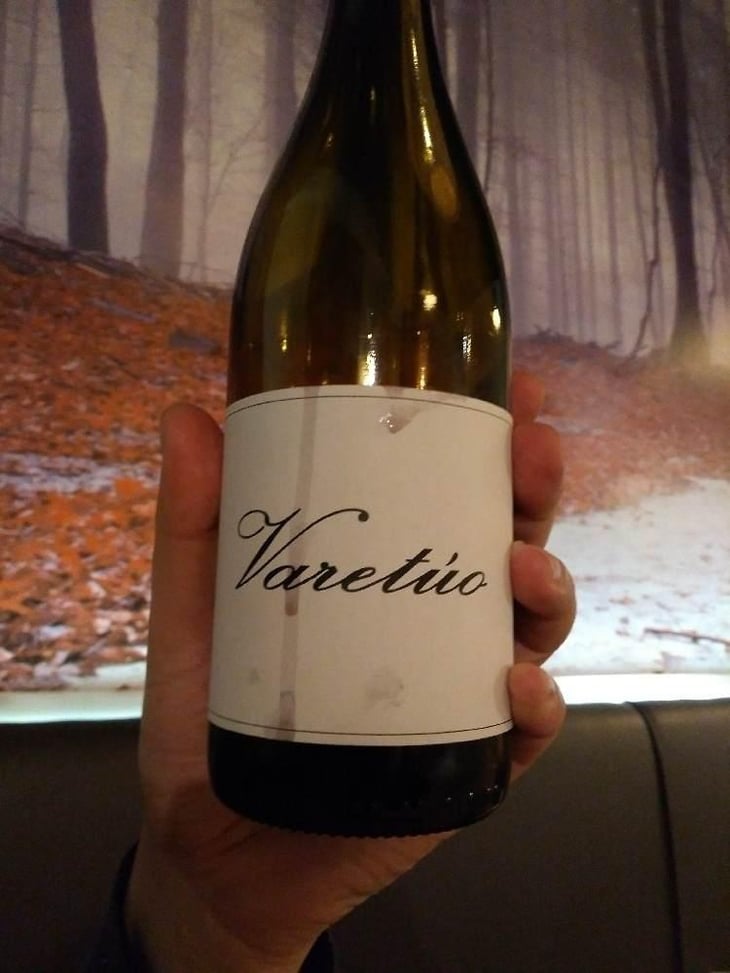 Varetúo - Barranco Oscuro - Manuel & Lorenzo Valenzuela 