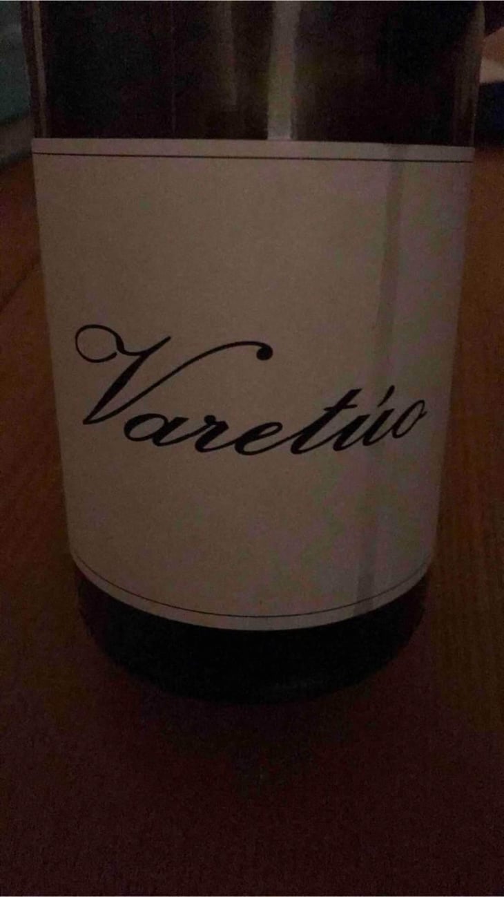 Varetúo - Barranco Oscuro - Manuel & Lorenzo Valenzuela 
