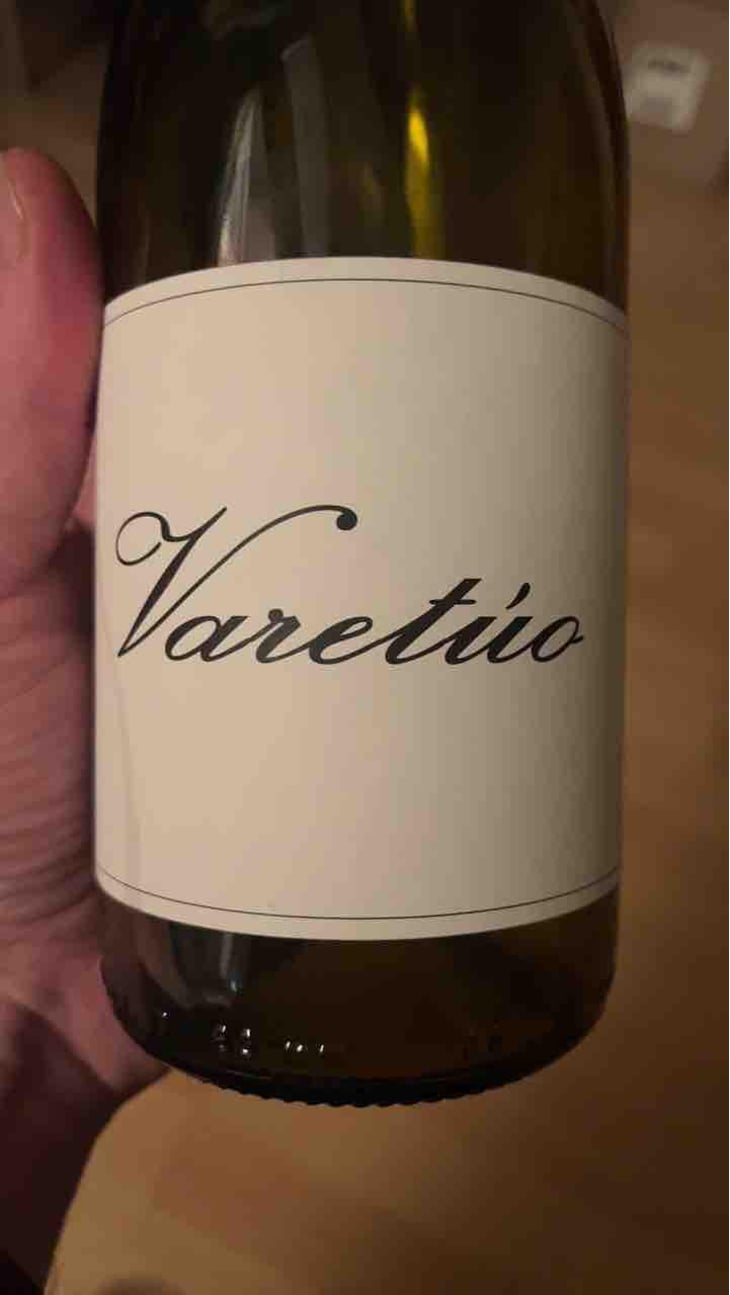 Varetúo - Barranco Oscuro - Manuel & Lorenzo Valenzuela 