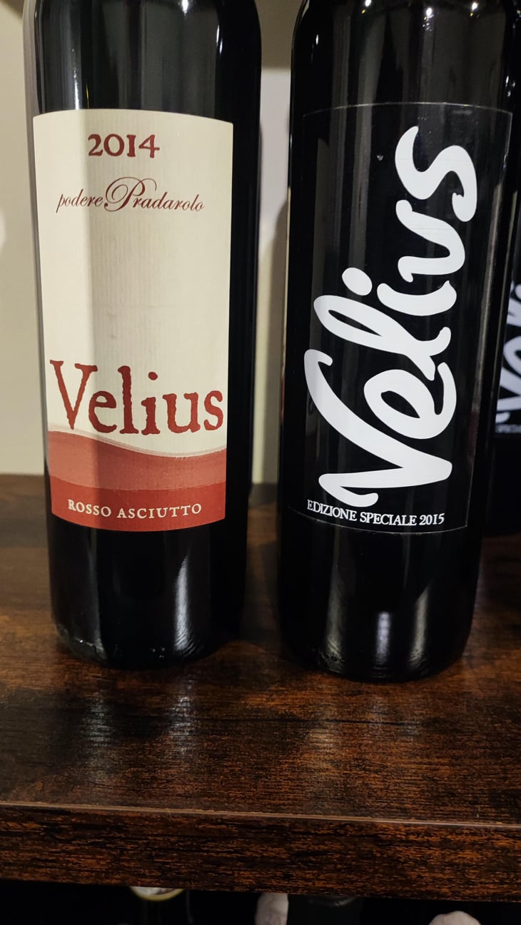 Velius Rosso Asciutto - Podere Pradarolo - Alberto Carretti 