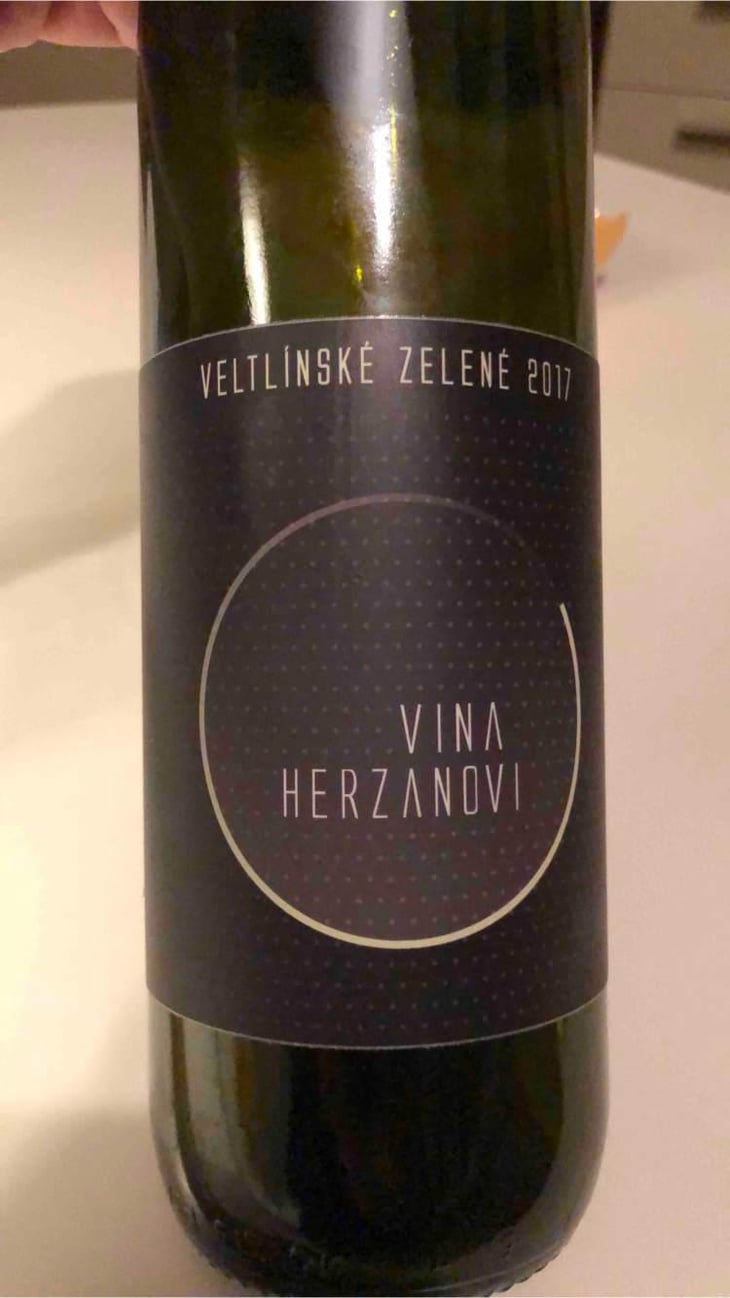 Veltlínské Zelené - Vína Herzánovi - Sandra, Zuzana & Jakub Herzán 