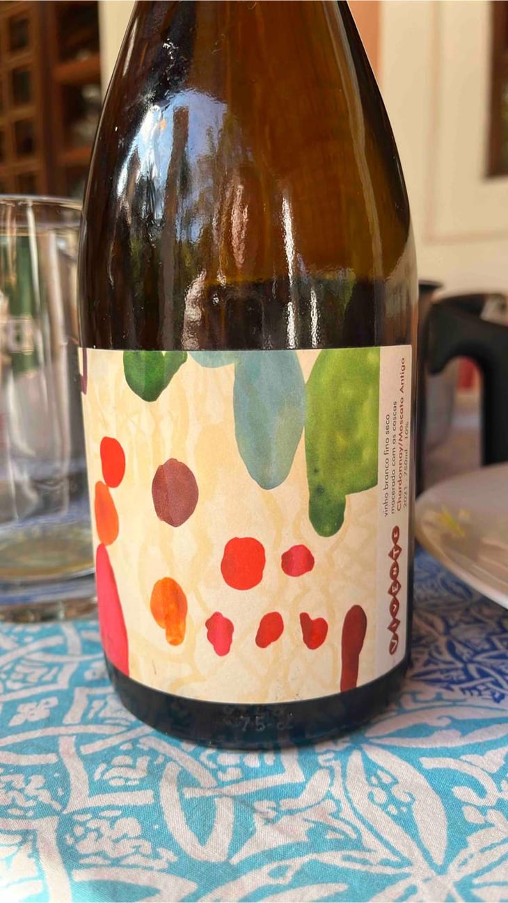 Vinho Laranja Chardonnay/ Moscato Antigo - Vivente Vinhos Vivos - Diego Cartier & Micael Eckert -2021