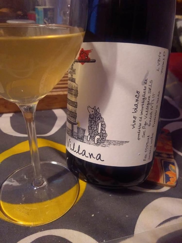 Vino Bianco - La Villana - Joy Kull 