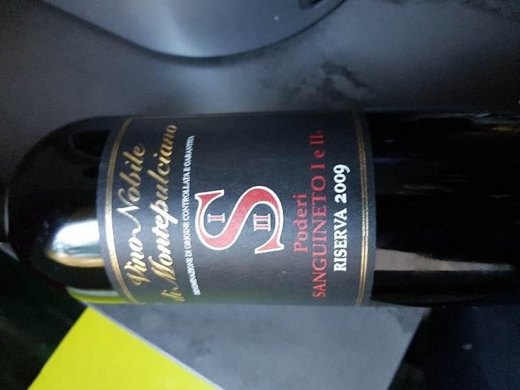 Vino Nobile Di Montepulciano - Poderi Sanguineto - Dora Forsoni 
