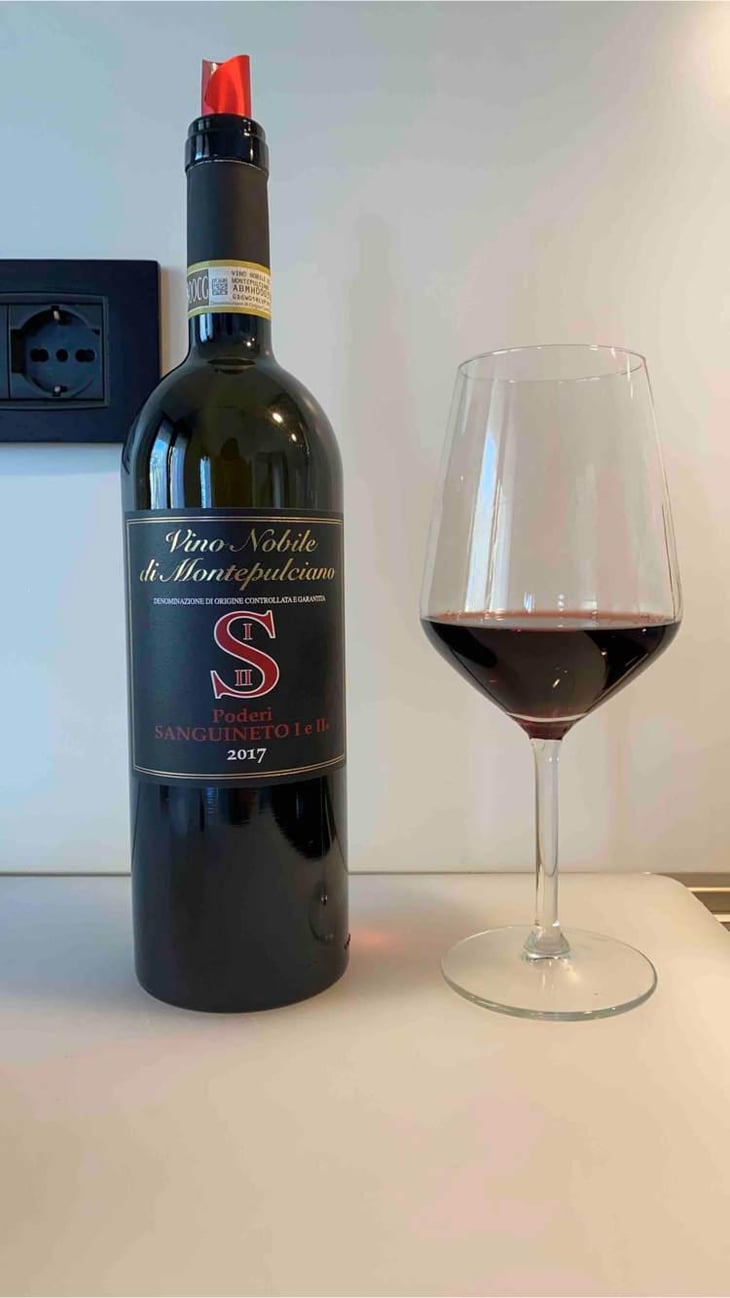 Vino Nobile Di Montepulciano - Poderi Sanguineto - Dora Forsoni 