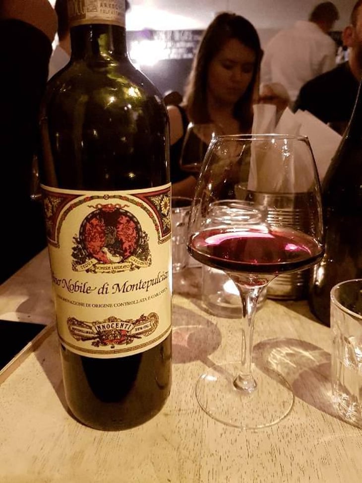 Vino Nobile Di Montepulciano - Cantine Innocenti - Vittorio Innocenti 