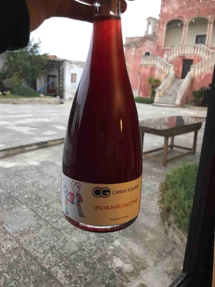Vino Rosato Frizzante - Cantina Giardino - Antonio Di Gruttola & Daniela De Gruttola 