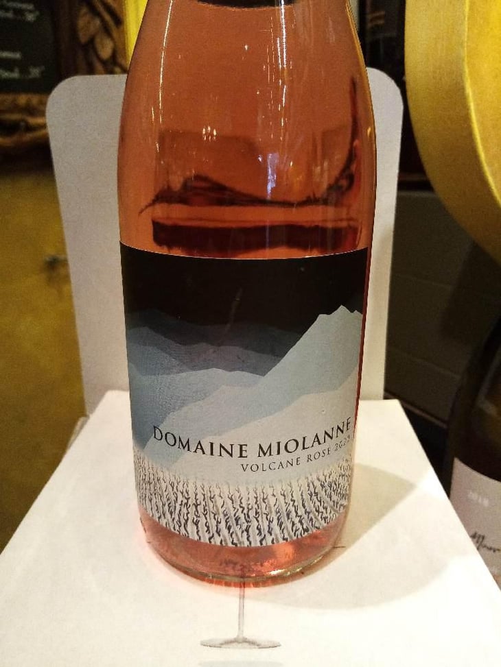 Volcane Rose - Domaine Miolanne - Jean-Baptiste Deroche & Laure Cartier 