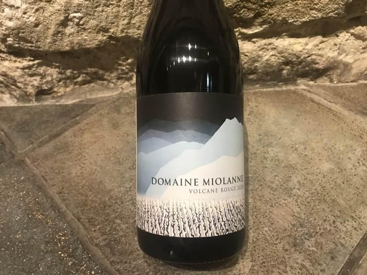 Volcane Rouge - Domaine Miolanne - Jean-Baptiste Deroche & Laure Cartier 