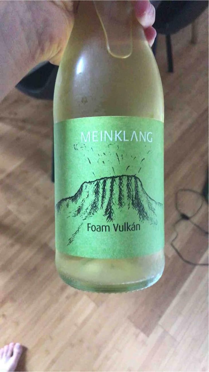 Vulkán - Meinklang - Weingut Michlits - Angela & Werner Michlits 