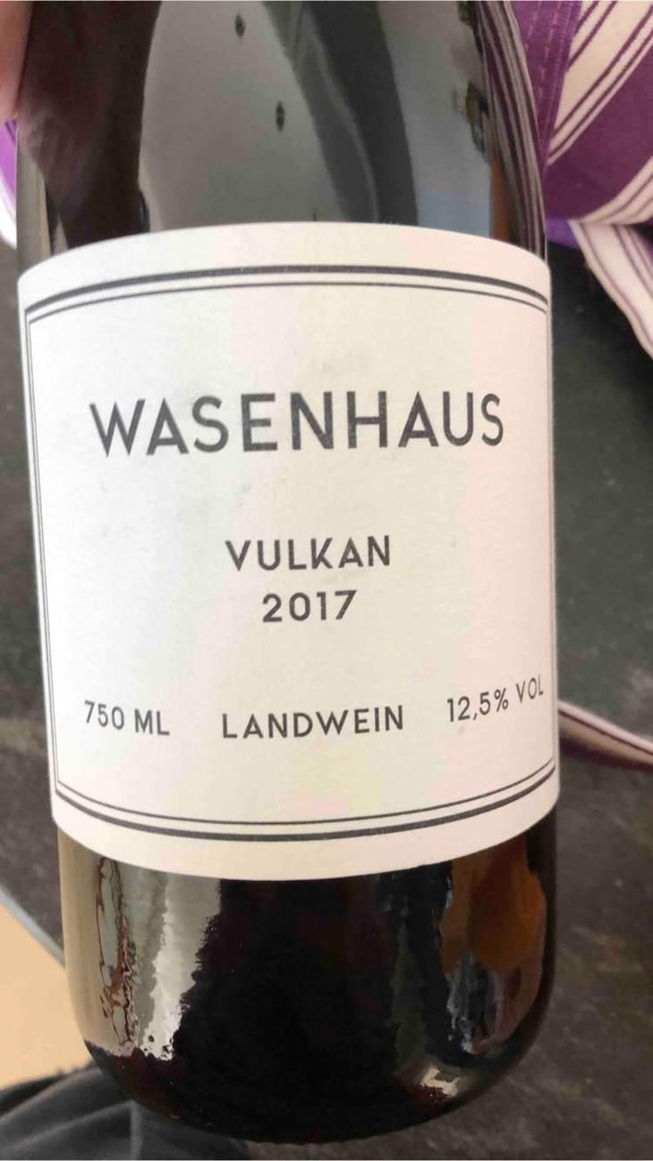 Vulkan - Weingut Wasenhaus - Christoph Wolber & Alexander Götze 