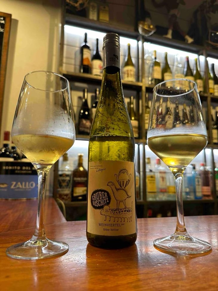 Weinviertel Gruner Veltliner - Gruber Röschitz - Maria, Ewald & Christian Gruber 