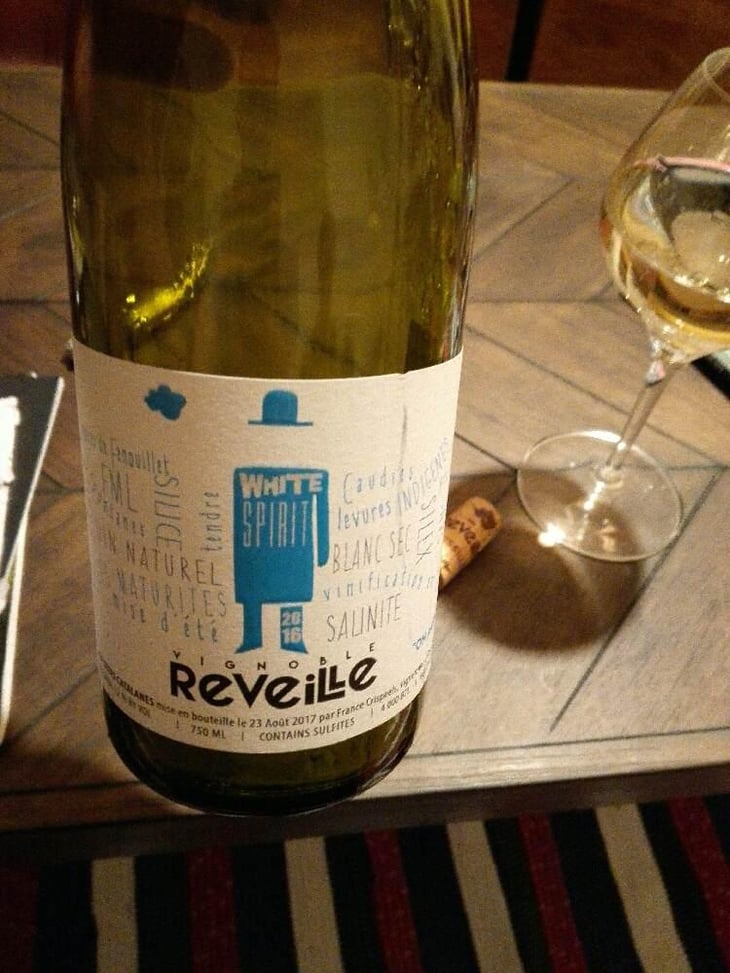 White Spirt - Vignoble Réveille - France Crispeels 