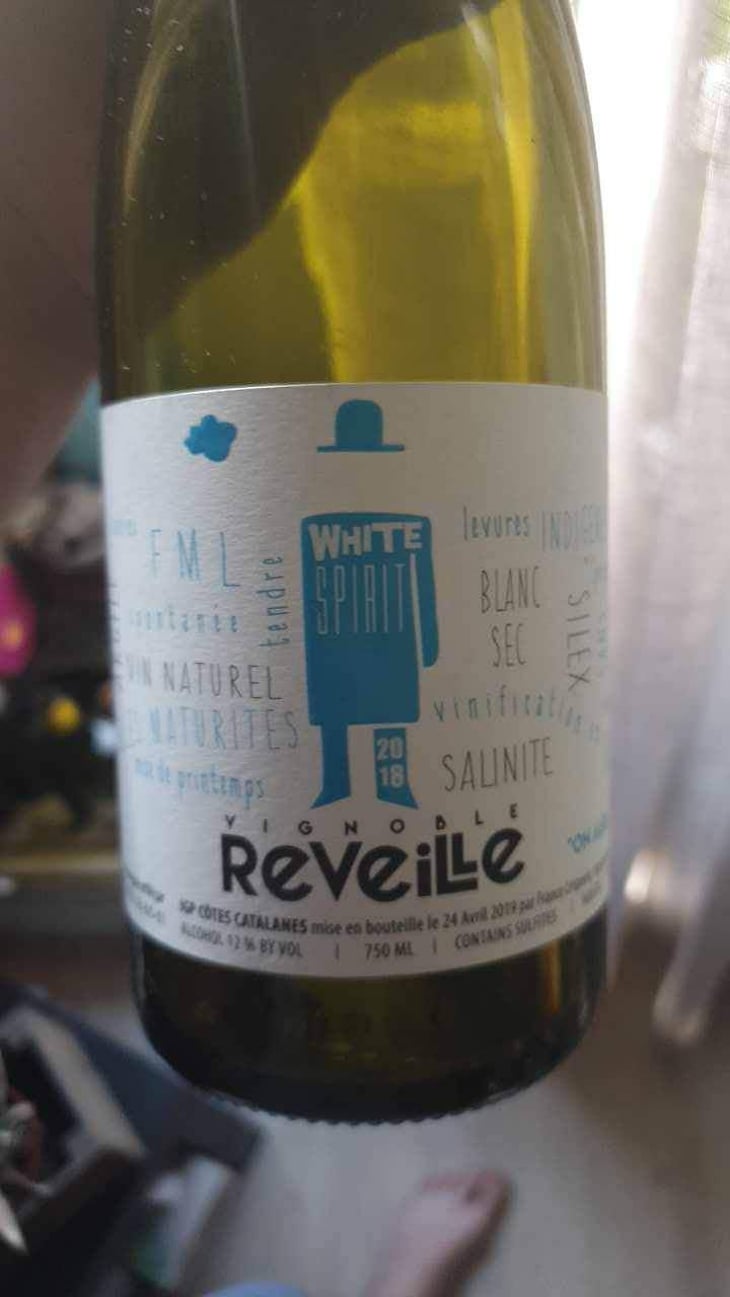 White Spirt - Vignoble Réveille - France Crispeels 