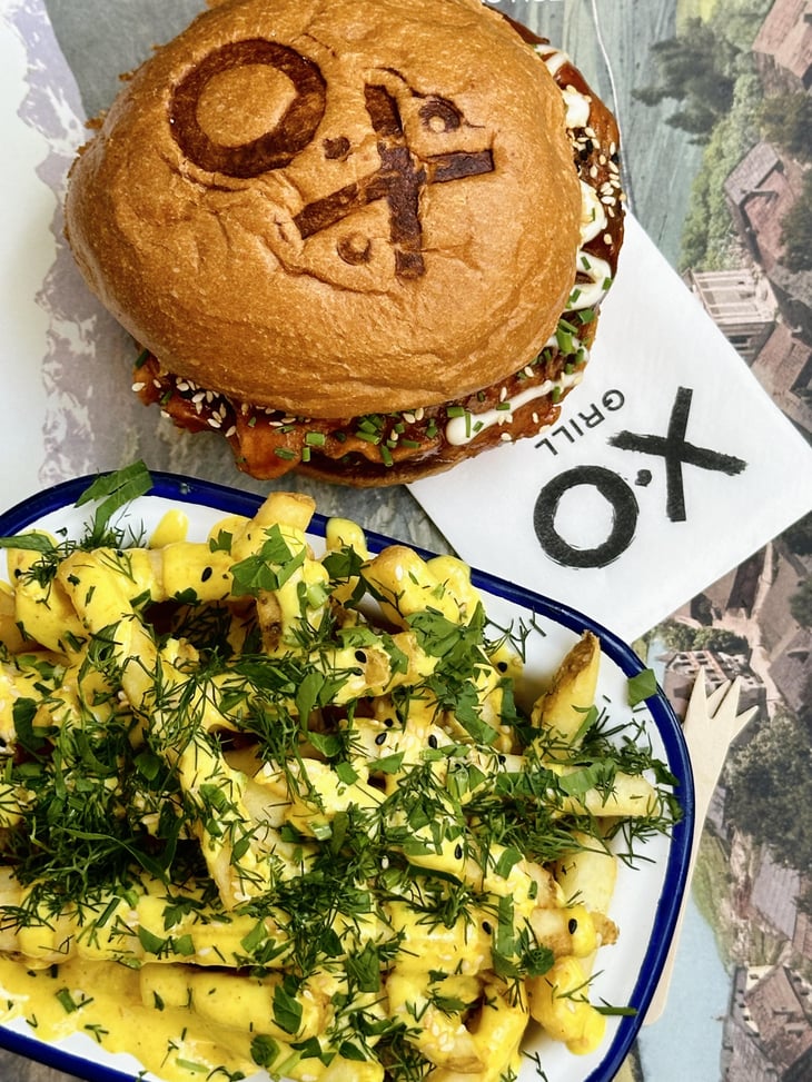 Xoh No! Beef Burger + Dirty Fries - XO Grill - 811143