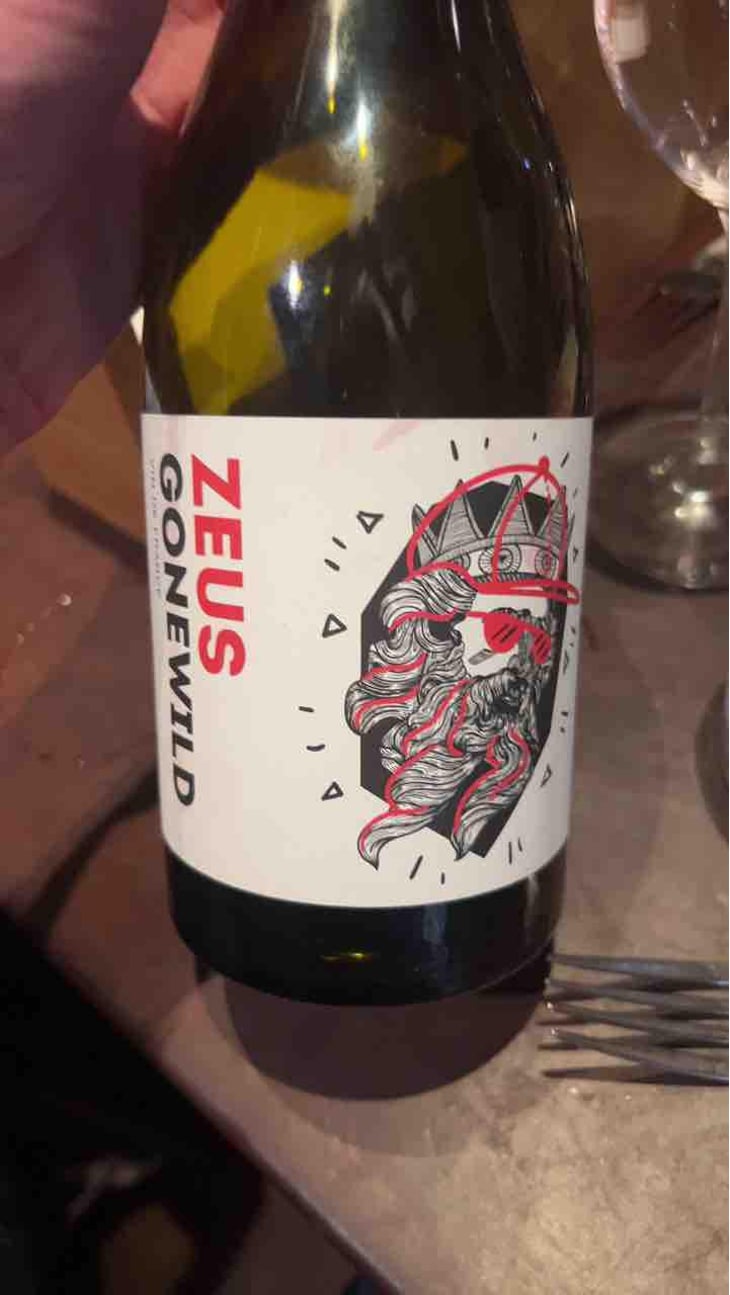 Zeus Gone Wild - Domaine Des Marnes Blanches - Pauline & Géraud Fromont 