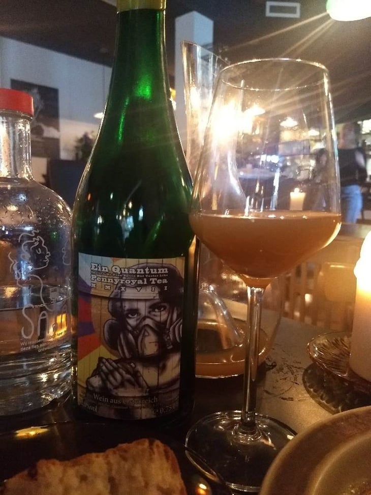 Smells Like Teen Spirit But Tastes Like Pennyroyal Tea - Quantum Winery - florian-schuhmann-irschik-sq 
