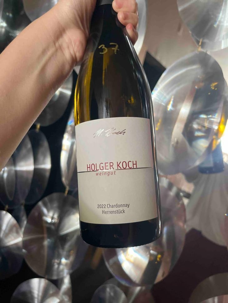 Chardonnay 2022 - Weingut Holger Koch - holger-koch-gabrielle-engesser 